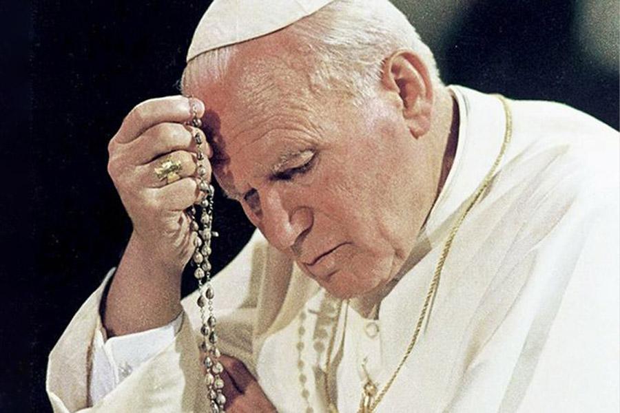 nelle rivelazioni private la madonna chiede il rosario