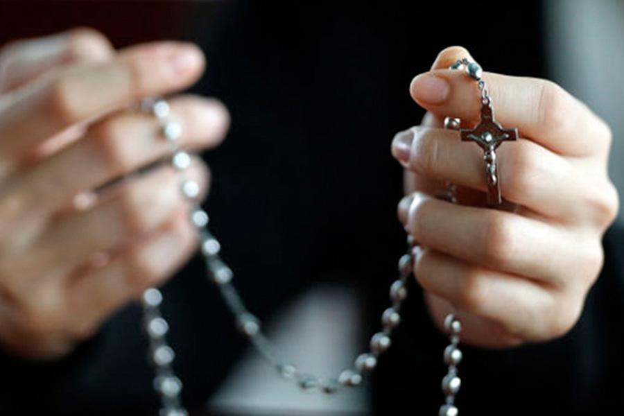 Recitando il rosario ogni giorno