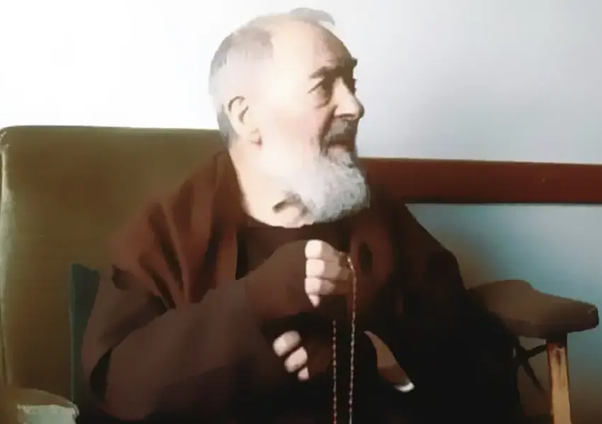padre pio chiamava il rosario arma